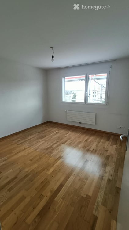 Helle 3.5-Zimmer-Wohnung mit Balkon 5