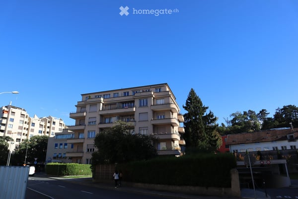 Charmant appartement de 3 pièces avec terrasse et jardin à Carouge