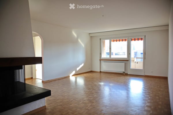 Zentral gelegen und nahe Bahnhof 2