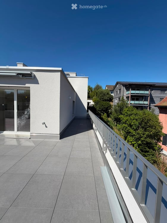 Grosszügige 5.5-Zimmer-Dachwohnung mit Terrasse und Weitsicht in Schaffhausen 28