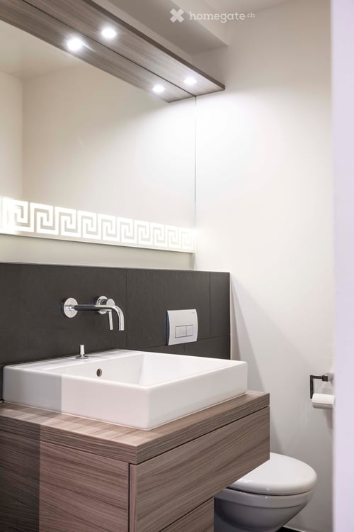 Moderne 3.5-Zimmer-Wohnung im 12. Stock mit atemberaubendem Stadtblick 11
