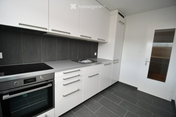 Helle 3-Zimmer-Wohnung mit Balkon und schöner Aussicht in Wetzikon 3
