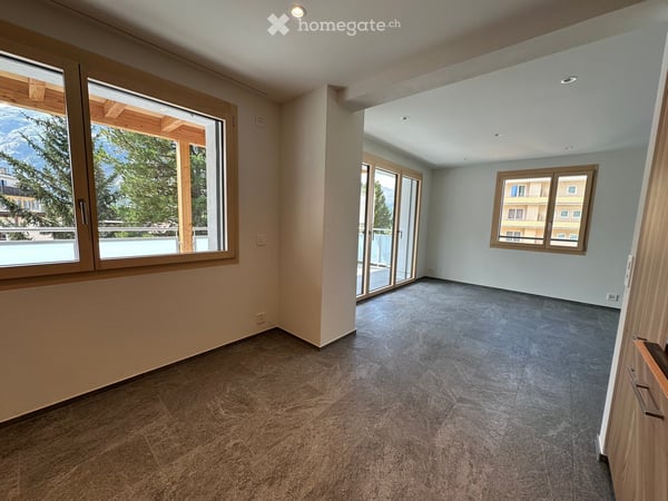 Erstbezug 3.5 Zi-Whg S/W mit grossem sonnigen Balkon in Pontresina 4