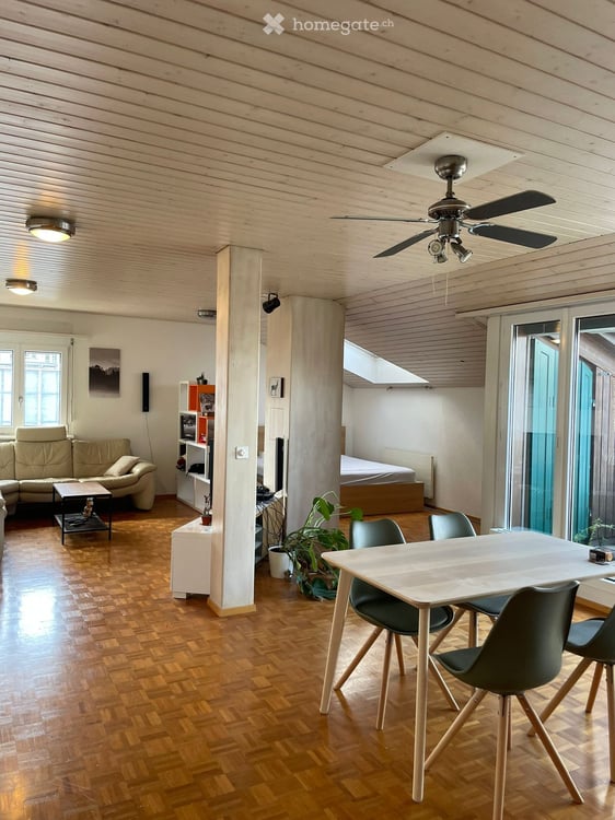 Charmante 2.5-Zimmer-Dachgeschosswohnung in Regensdorf – sofort verfügbar! 6