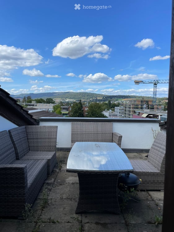 Charmante 2.5-Zimmer-Dachgeschosswohnung in Regensdorf – sofort verfügbar! 4