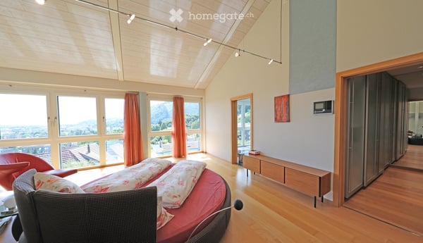 Sonniges, grosszügiges 6-Zimmer Einfamilienhaus mit Pool, Sauna und Alpen-Sicht in Oensingen 13