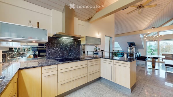 Spacious 4.5-Room Attic Apartment – Modern Living with Stunning View and Winter Balcony 6