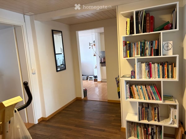 Charmant appartement de 3.5 pièces avec terrasse et vue lac à Lugnorre 4