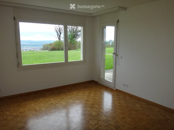 Charmante 4.5-Zimmer-Wohnung mit Aussicht in Ebmatingen 5