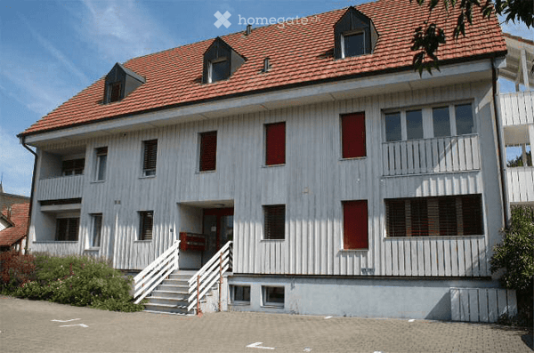 Wohnen mit Stil und Freiraum – Grosszügige 4.5-Zimmer-Maisonette im Herzen von Wahlen 2