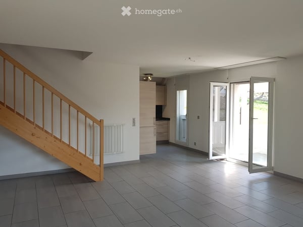 Wohnen mit Stil und Freiraum – Grosszügige 4.5-Zimmer-Maisonette im Herzen von Wahlen 3