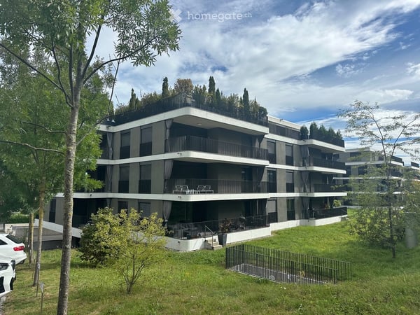 Stilvolle 3.5-Zimmer-Wohnung an ruhiger Lage in Wollerau zu vermieten 11