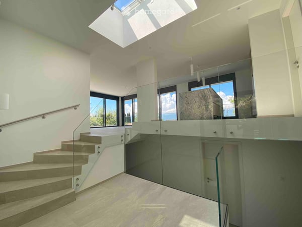 VILLA CONTEMPORAINE TERRASSEE - VUE LAC A DEUX PAS DE LA PLAGE 6