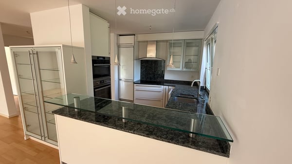 Helle 4.5-Zimmer-Wohnung mit Gartensitzplatz in Uetikon am See 7