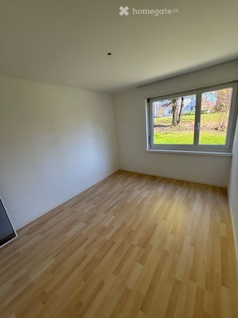 Helle 4.5-Zimmer-Wohnung mit Gartensitzplatz in Uetikon am See 8