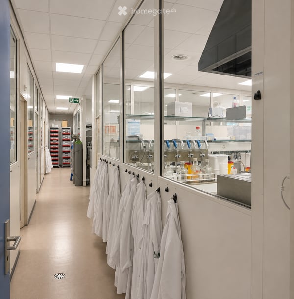 Locaux 286m2 : industries/laboratoires/cabinets – Lausanne, av. Provence 20 4