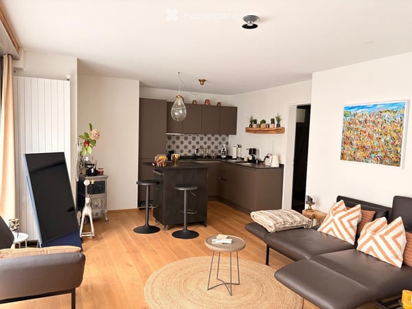 Exklusive möblierte 2½-Zimmer-Gartenwohnung im historischen Haus, zentrall, ruhig, Mitten in ZH 2