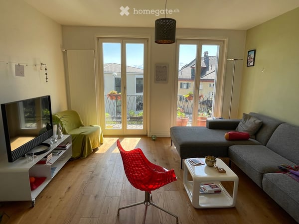 Möblierte 2-Zimmer-Wohnung im Erdgeschoss in Emmen 1
