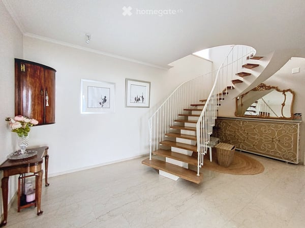 Stunning 7-Room Villa for Rent in Chamby with Panoramic Views 8