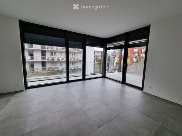 3.5 locali in zona Lugano - Castausio con ampio terrazzo - Piano attico. 5