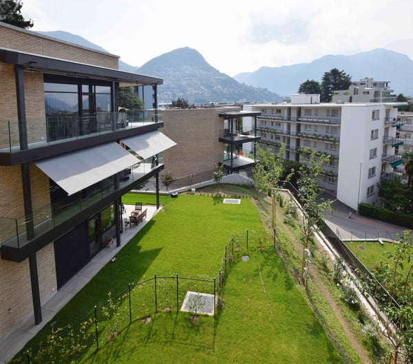 3.5 locali in zona Lugano - Castausio con ampio terrazzo - Piano attico. 4