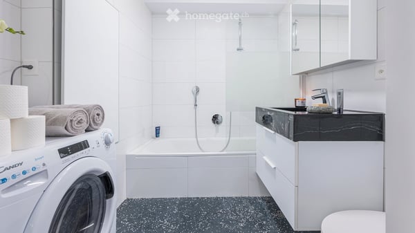 Kernsaniertes Mehrfamilienhaus mit 8 Wohnungen | 4.00 % Bruttorendite 6