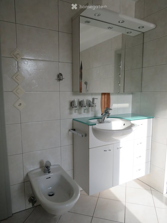 Charmante 3.5-Zimmer-Wohnung mit Gartenanteil und Veranda in Seenähe – Steckborn 16