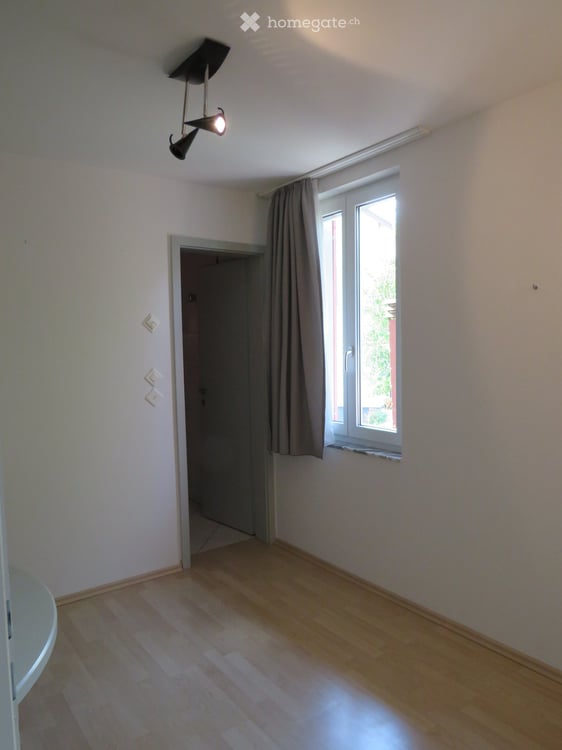 Charmante 3.5-Zimmer-Wohnung mit Gartenanteil und Veranda in Seenähe – Steckborn 17