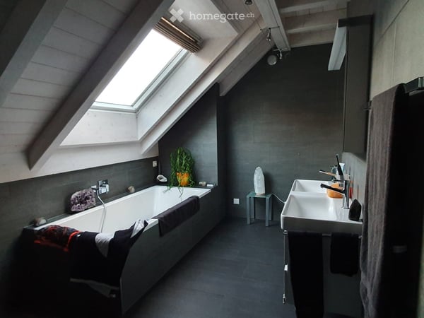 Exklusive, grosszügige 3.5 Zi.-Dachgeschosswohnung in Flums 8