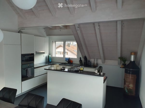 Exklusive, grosszügige 3.5 Zi.-Dachgeschosswohnung in Flums 3