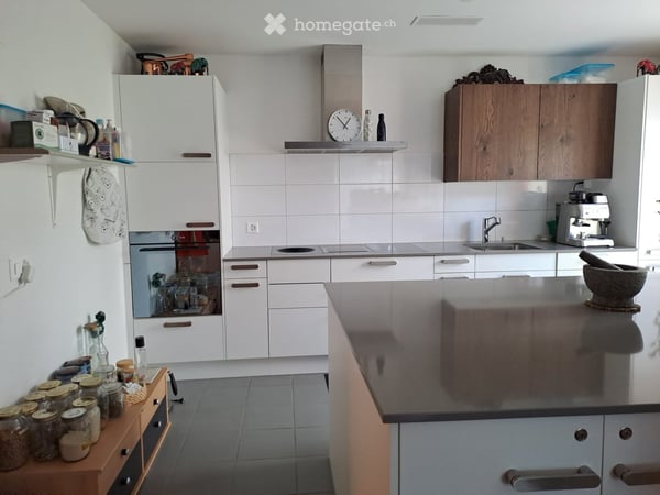 Charmante 2.5-Zimmer-Gartenwohnung in Bülach mit hochwertiger Küche