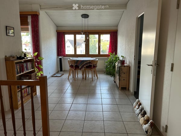 Charmante 2.5-Zimmer-Maisonettewohnung mit Balkon - Befristet bis Januar 2030 4