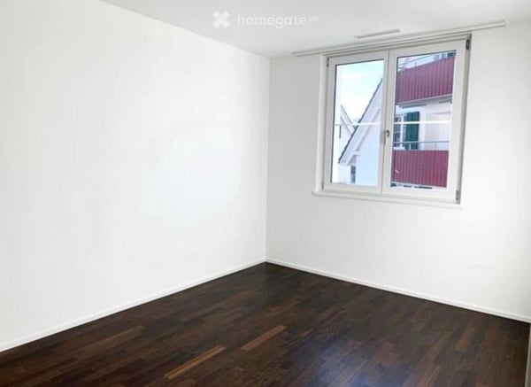 Helle 2.5-Zimmer-Wohnung mit Balkon in Oberhasli 2