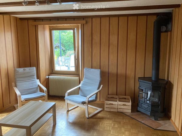 Appartement meublé de 3.5 pièces avec vue sur les montagnes à Salvan 3