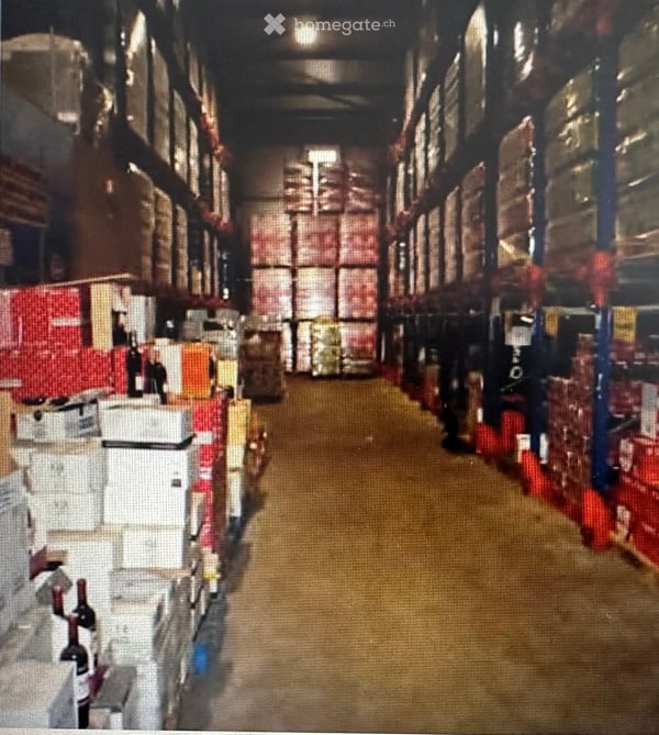 Entrepôt et bureaux de 1'300 m² à louer ou à vendre – Attalens 7