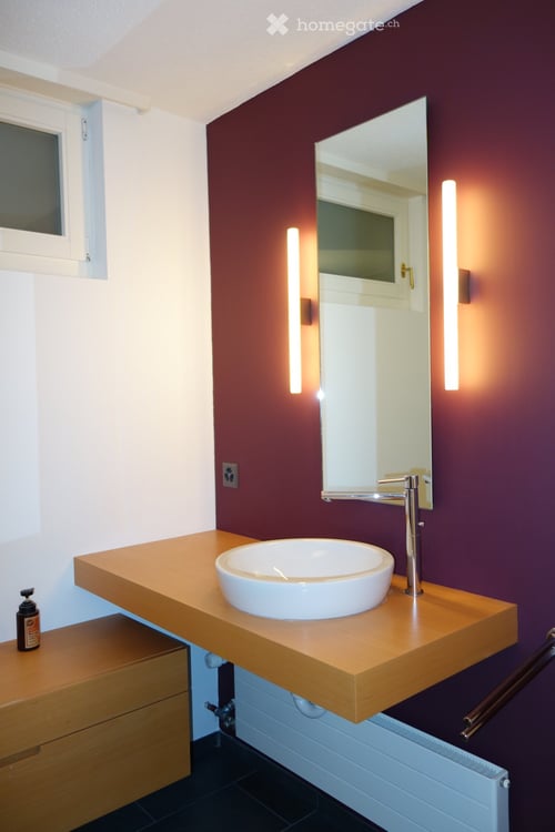 Schöne 2.5-Zimmer-Wohnung an absolut ruhiger Lage in Herrliberg mit Seeblick. 9