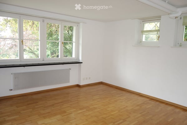 Schöne 2.5-Zimmer-Wohnung an absolut ruhiger Lage in Herrliberg mit Seeblick. 7