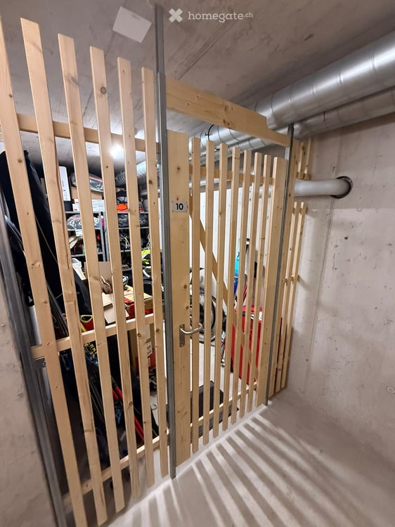 Charmante 2.5-Zimmer-Dachwohnung mit 2 grossen Terrassen 11