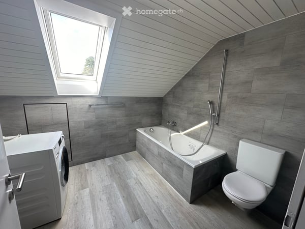 Geräumige Dachwohnung in Aadorf 1