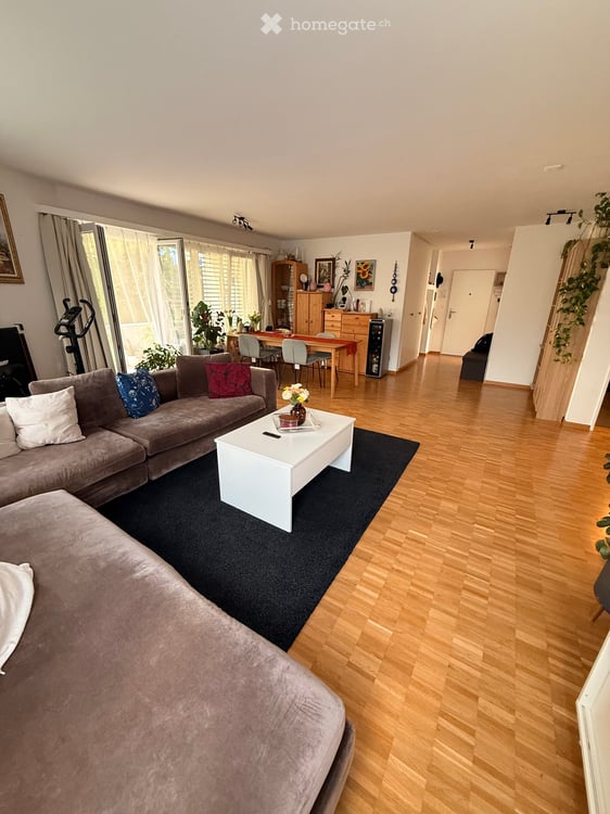 Helle 3.5-Zimmer-Wohnung mit Balkon und schöner Aussicht in St. Gallen 1