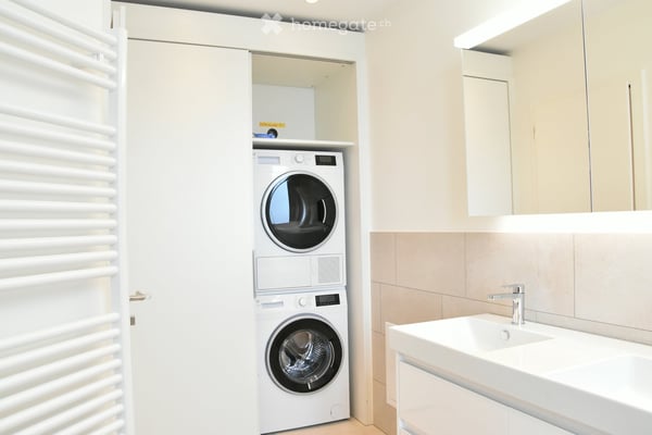 Grosszügige 4.5-Zimmer-Ferienwohnung mit Bergblick 6