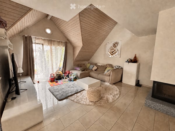 4 ½ Zimmer Maisonette Wohnung mit Charme 2