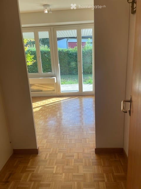 Gemütliches 1.5-Zimmer-Studio mit Sitzplatz in Uitikon 8