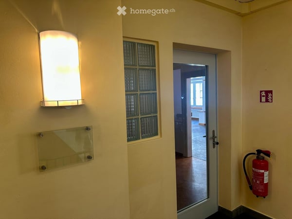 Attraktive Büro-/Gewerbefläche in der schönen Augustinergasse in Zürich 12