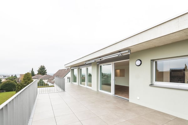 Moderne 4.5-Zimmer-Neubauwohnung mit Balkon in Wallisellen 1