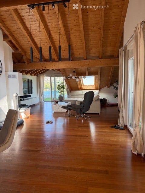 zügige 5.5-Zimmer-Maisonette-Wohnung mit Bergblick in Buochs 13
