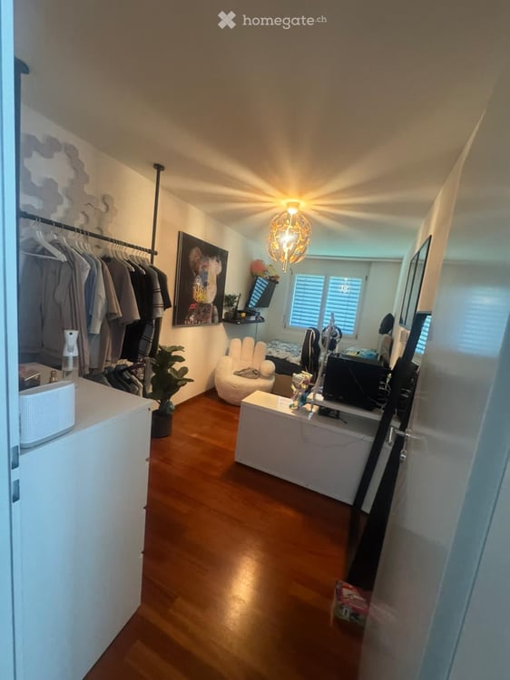 zügige 5.5-Zimmer-Maisonette-Wohnung mit Bergblick in Buochs 20