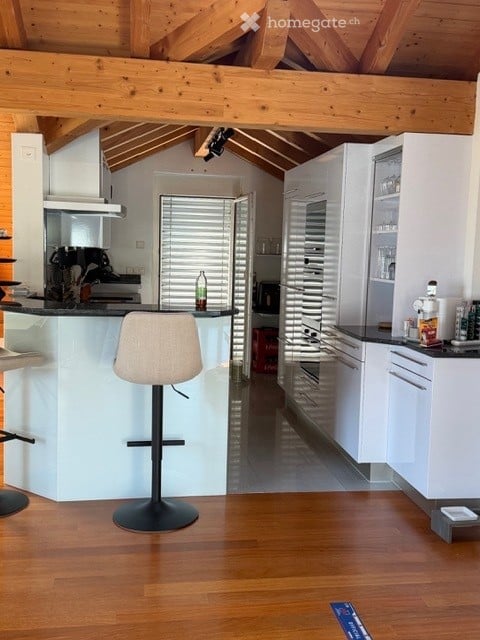 zügige 5.5-Zimmer-Maisonette-Wohnung mit Bergblick in Buochs 12