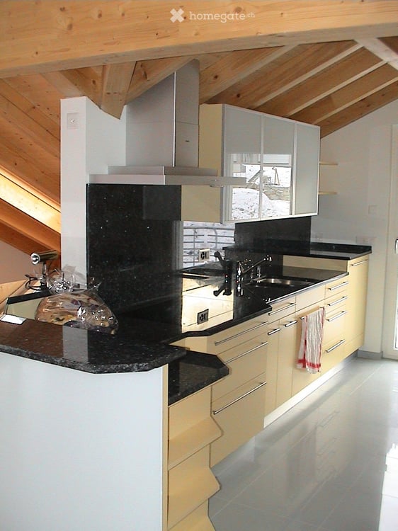 zügige 5.5-Zimmer-Maisonette-Wohnung mit Bergblick in Buochs 9