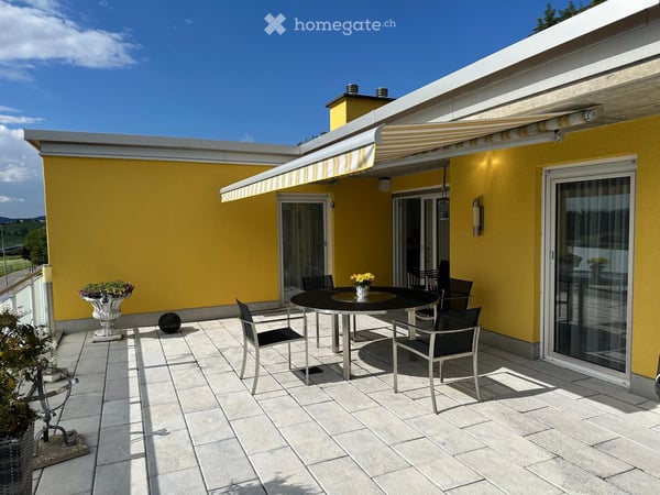 Gepflegte 5 1/2-Zimmer-Terrassenwohnung in Zweifamilienhaus, 2.OG 10
